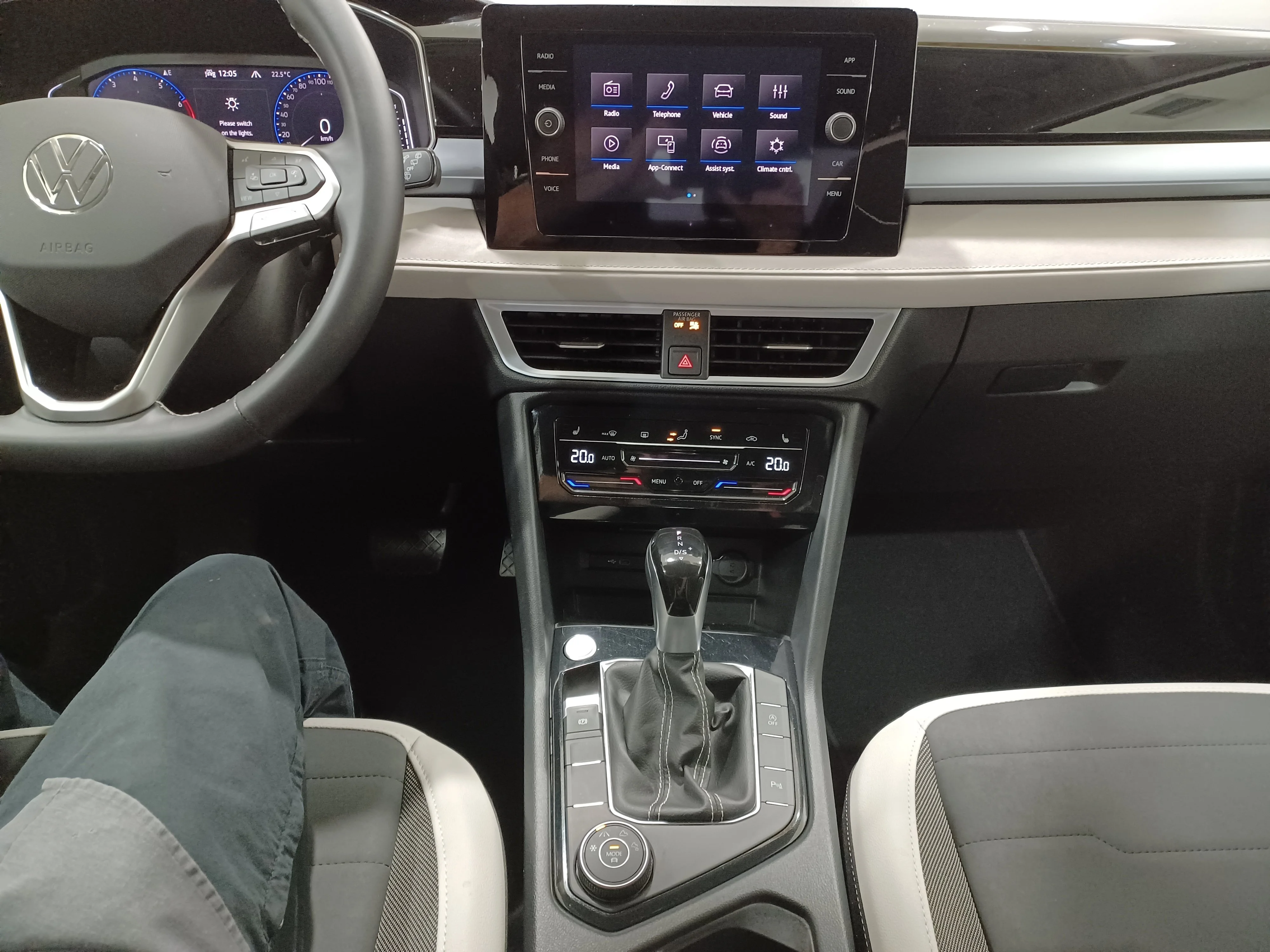 Certified Used 2025 Pure White Volkswagen Comfortline 4Motion*Adaptive Cruise | Remote Start | Htd Seats | Htd Wheel | Blind Spot Detection image 14