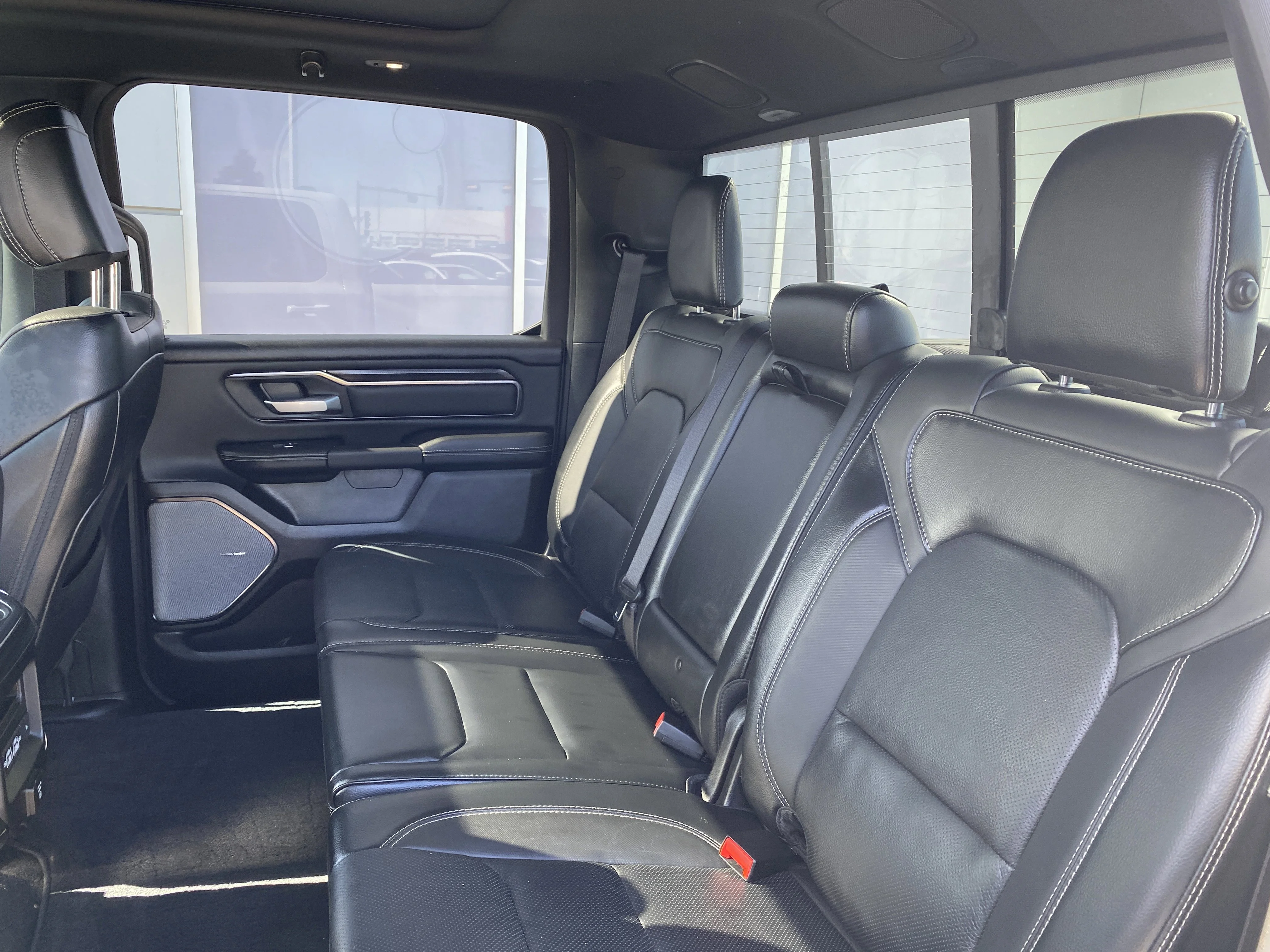 Certified Used 2025 White Ram Sport * PANORAMIC SUNROOF * FULL LEATHER * 360 CAMERA * image 20