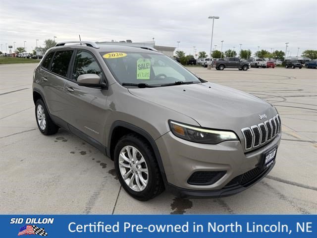 Used 2020 Light Brownstone Pearlcoat Jeep Latitude image 6
