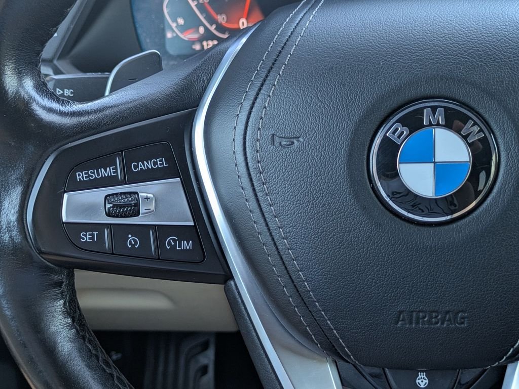 Used 2021 Blue BMW xDrive40i image 16