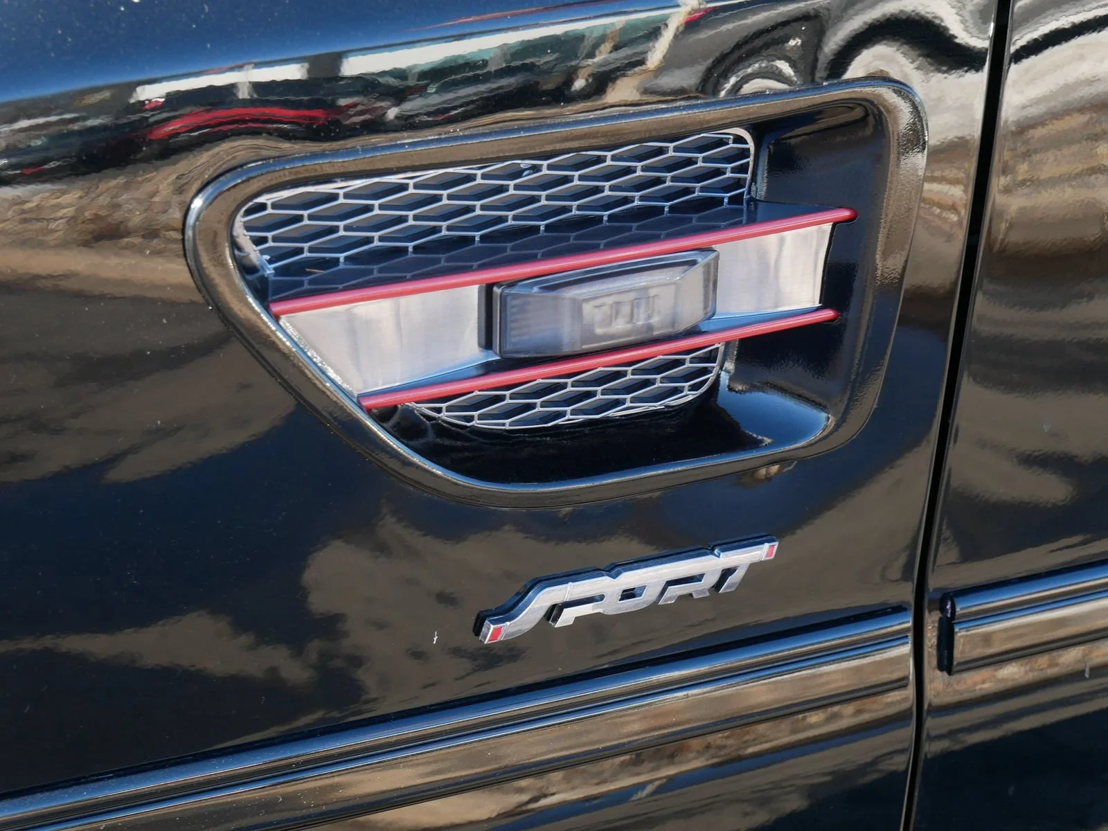 Used 2025 Onyx Black GMC Work Van image 10