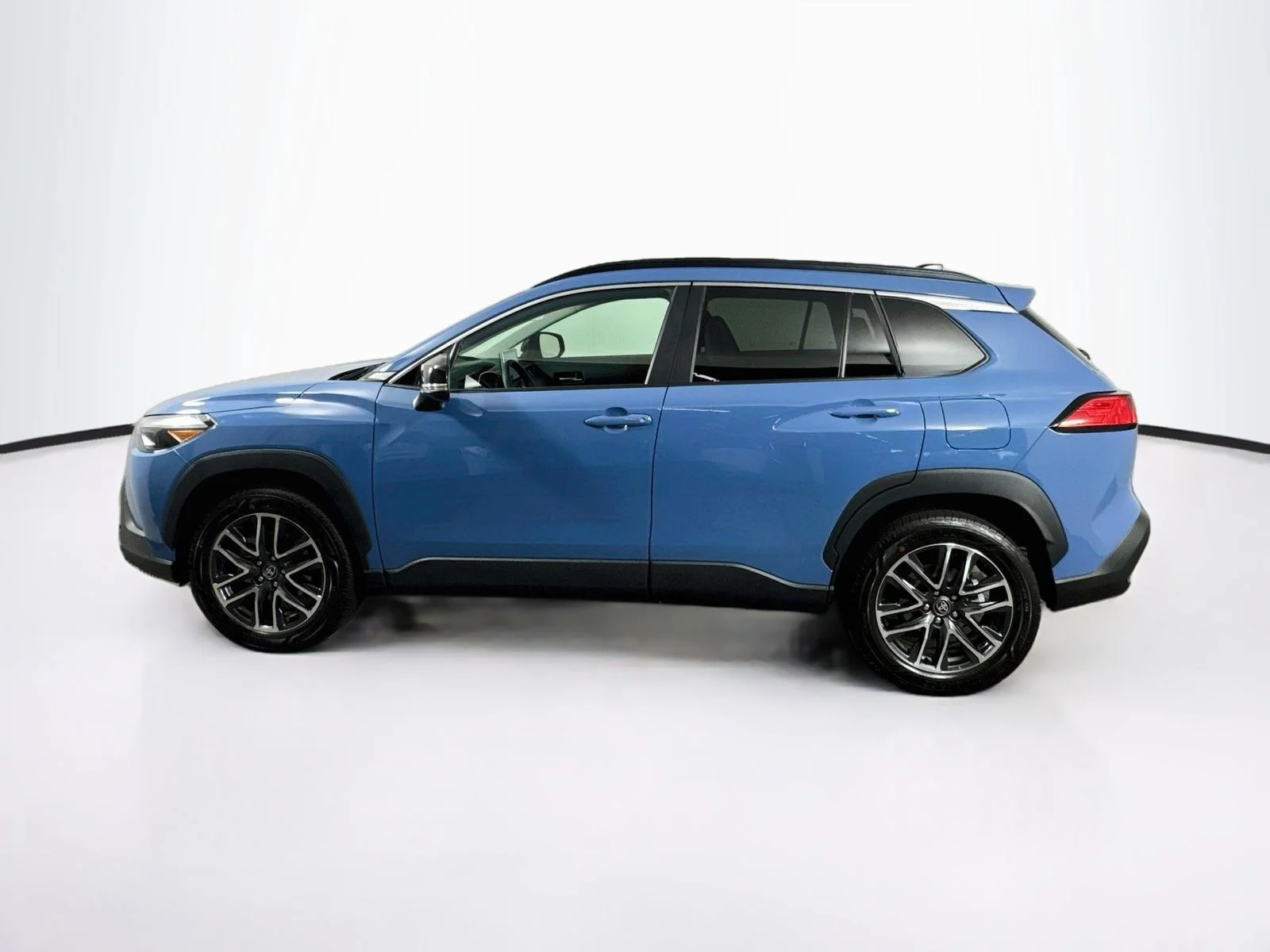 Certified Used 2026 Blue Toyota XLE image 4