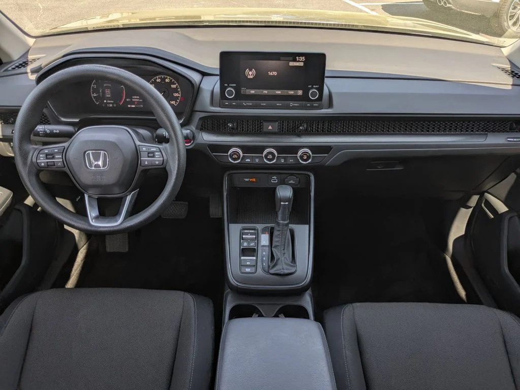 Used 2024  Honda LX image 17