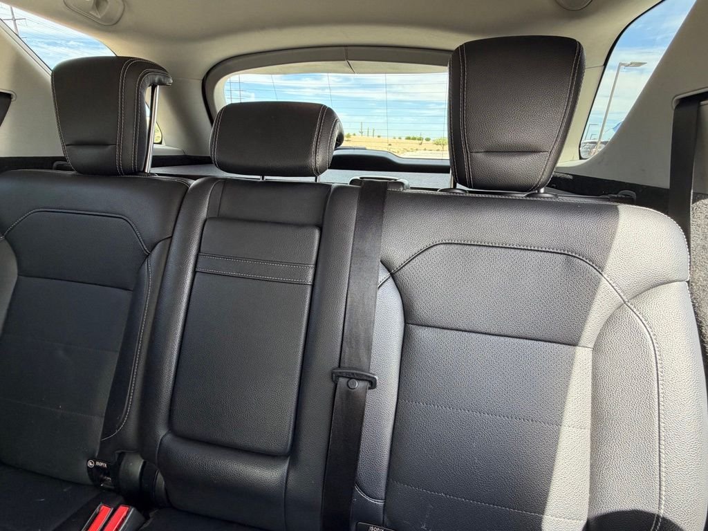 Used 2014 White Mercedes-Benz ML 350 image 7