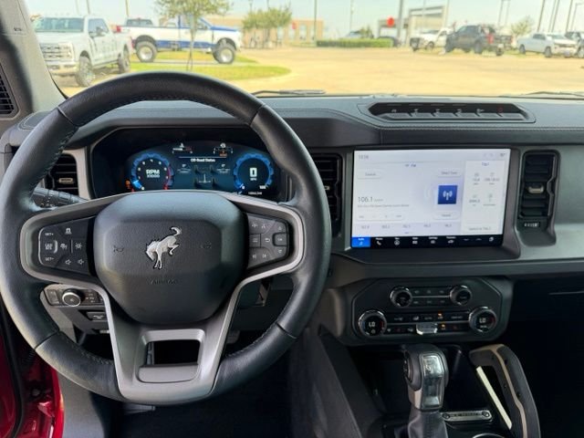 Used 2025 Red Ford Badlands image 12
