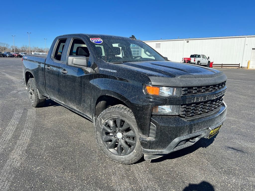 Used 2020 Chevrolet Silverado 1500 Custom with VIN 1GCRYBEH6LZ111579 for sale in Brodhead, WI