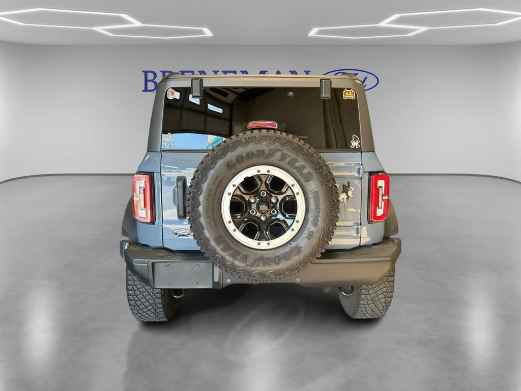 Used 2023 Gray Ford Badlands image 6