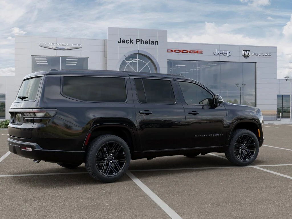 New 2026 High Gloss Black Exterior Paint Jeep Limited Reserve image 4