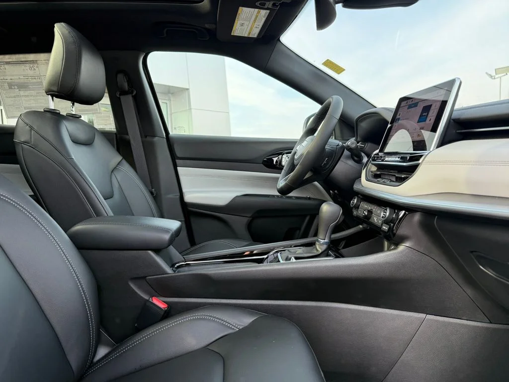 2026 Jeep Compass Limited - Photo 14
