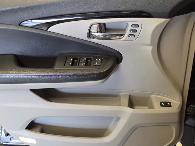 Used 2021  Honda Touring image 30