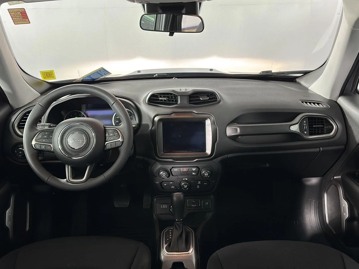 Used 2022 Graphite Gray Jeep Latitude image 2