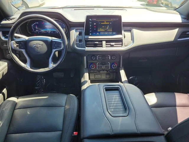 Used 2022 Black Chevrolet Z71 image 16