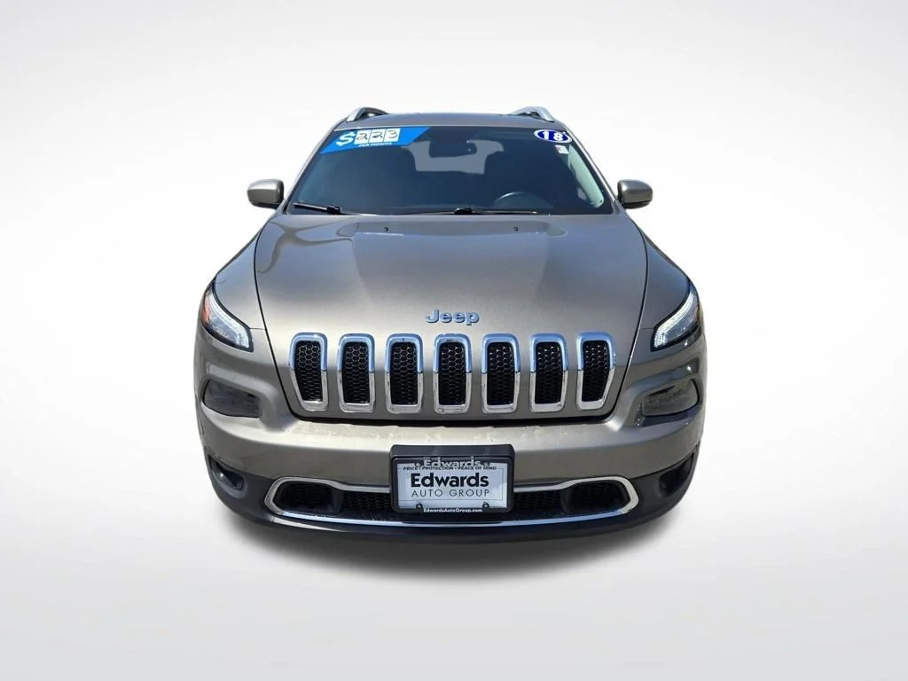 Used 2018 Beige Jeep Limited image 8