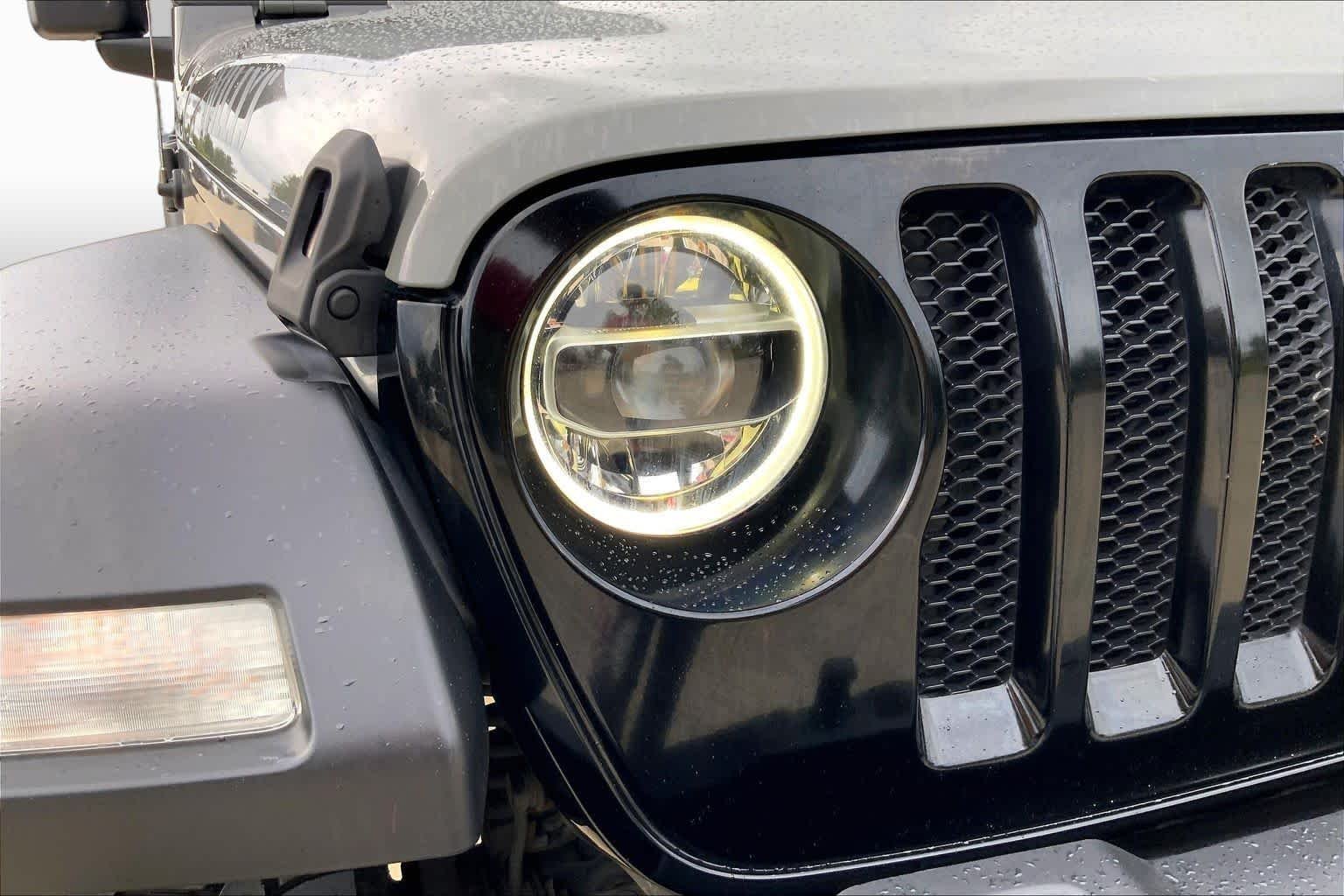 Used 2021 Sting-Gray Clearcoat Jeep Unlimited Willys image 27