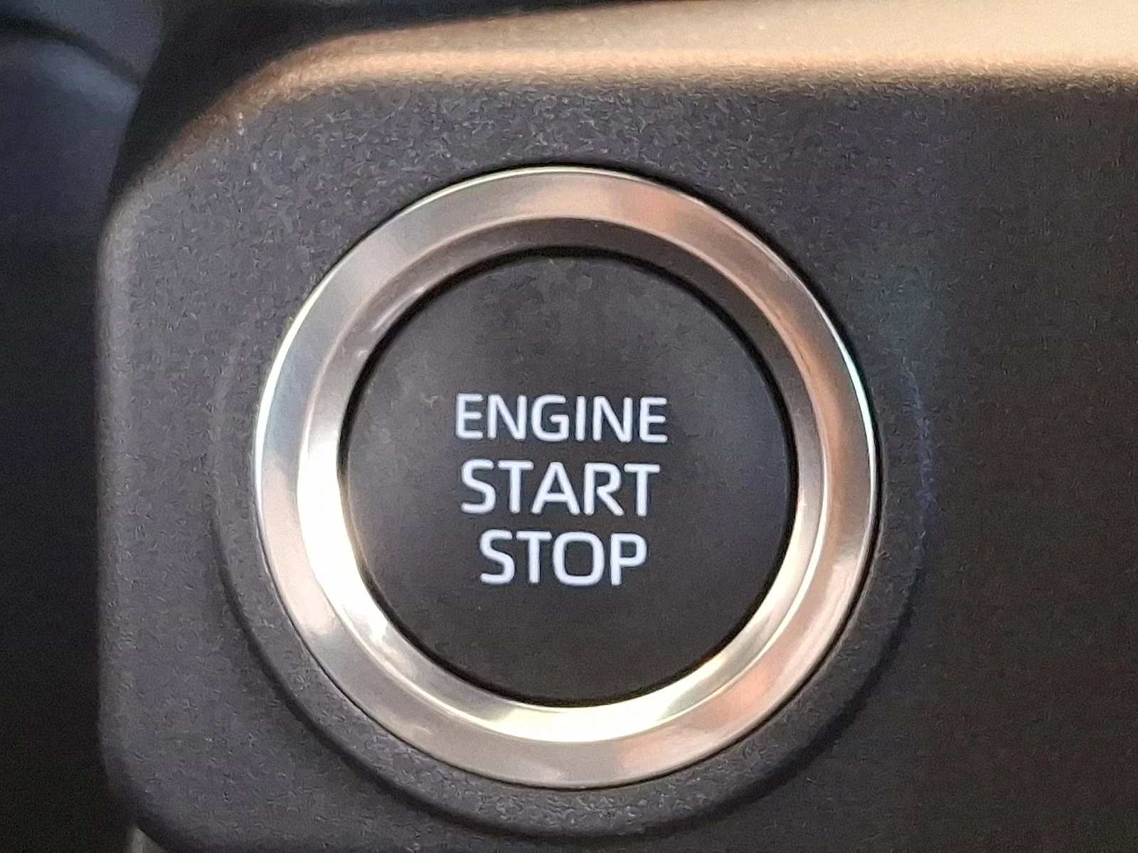 Used 2025 Cutting Edge - 1L0 Toyota SR5 image 21