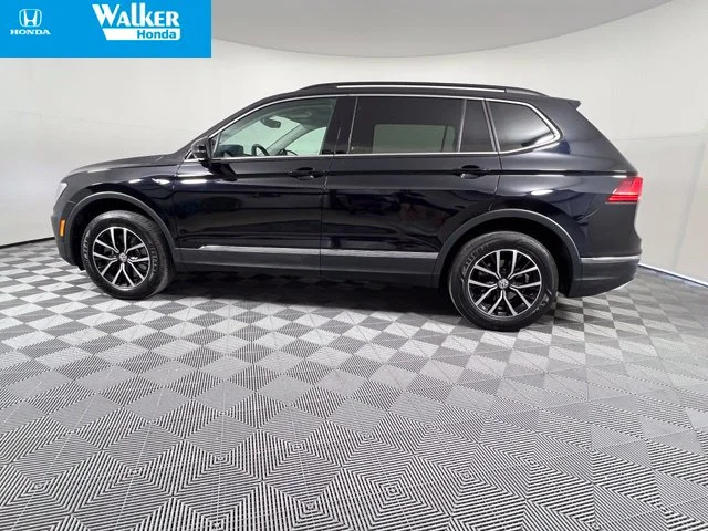 Used 2021 Deep Black Volkswagen 2.0T SE image 4