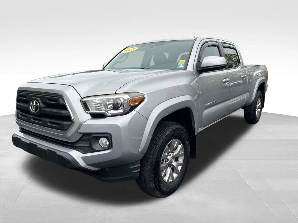 Used 2017 Silver Toyota SR5 image 1