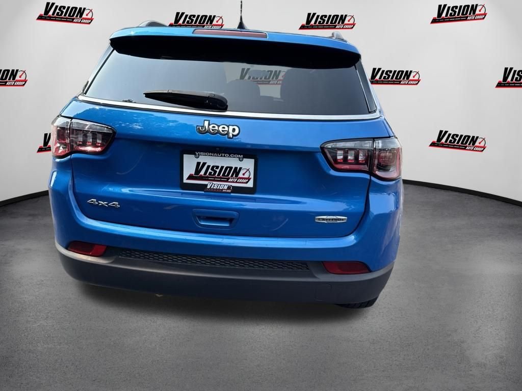 Used 2023 Blue Jeep Latitude image 6