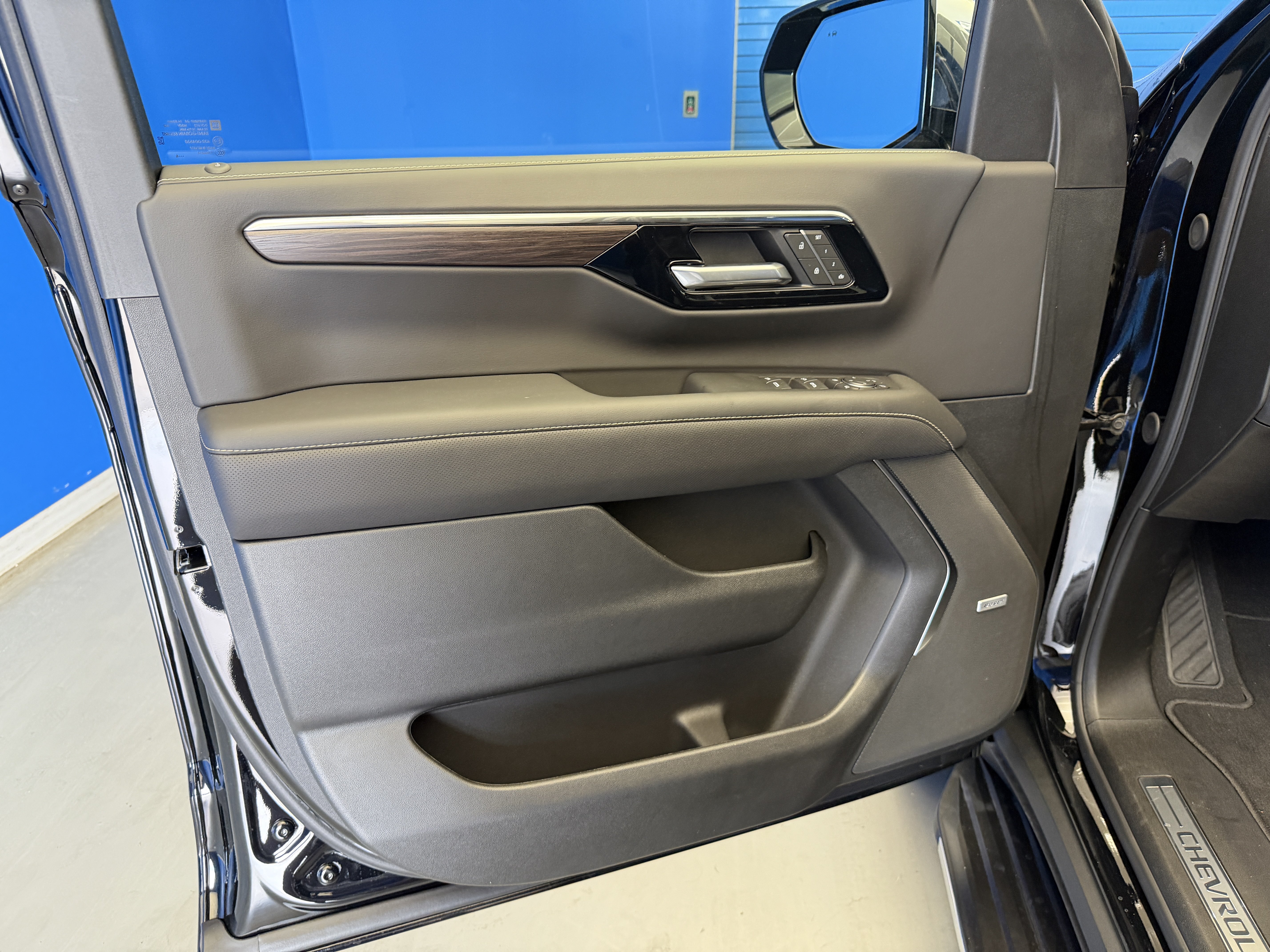 2026 Chevrolet Tahoe Premier - Photo 10