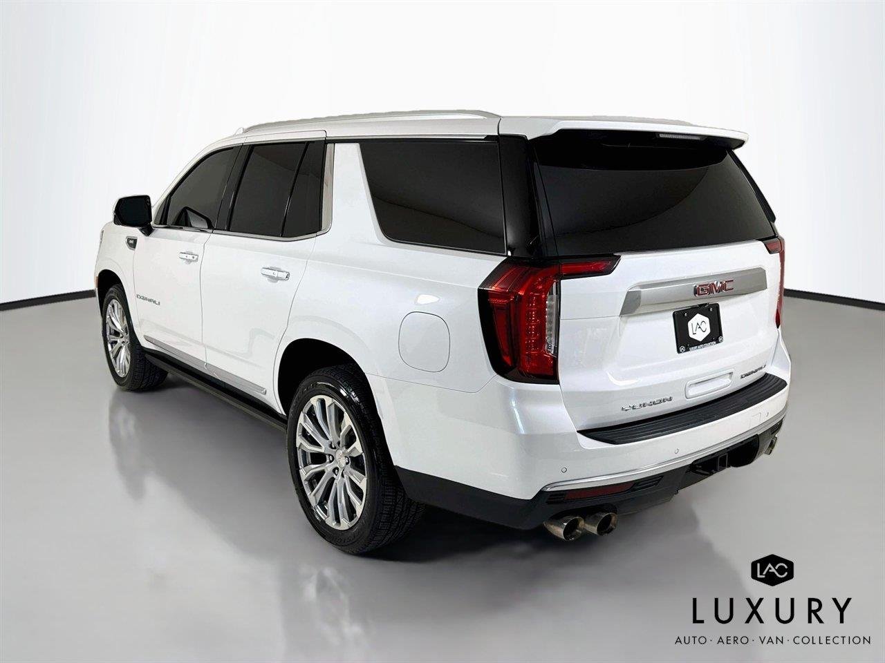 Used 2022 White Frost Tricoat GMC Denali | 22