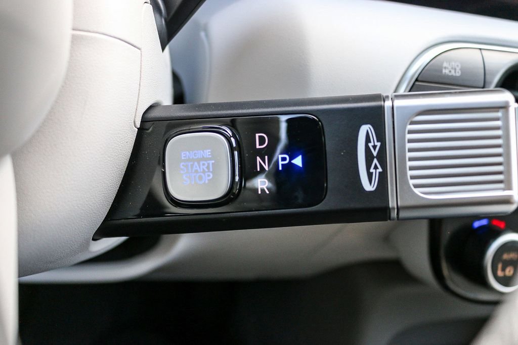 New 2026 White Hyundai SEL image 25