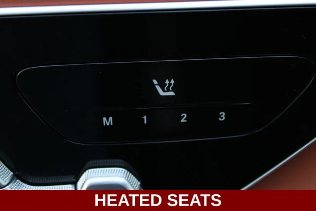 Used 2023  Mercedes-Benz GLC 300 image 4