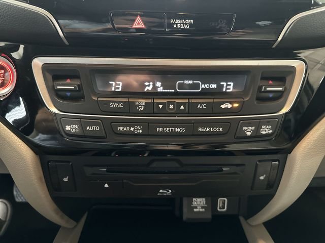 Certified Used 2019  Honda Touring image 21