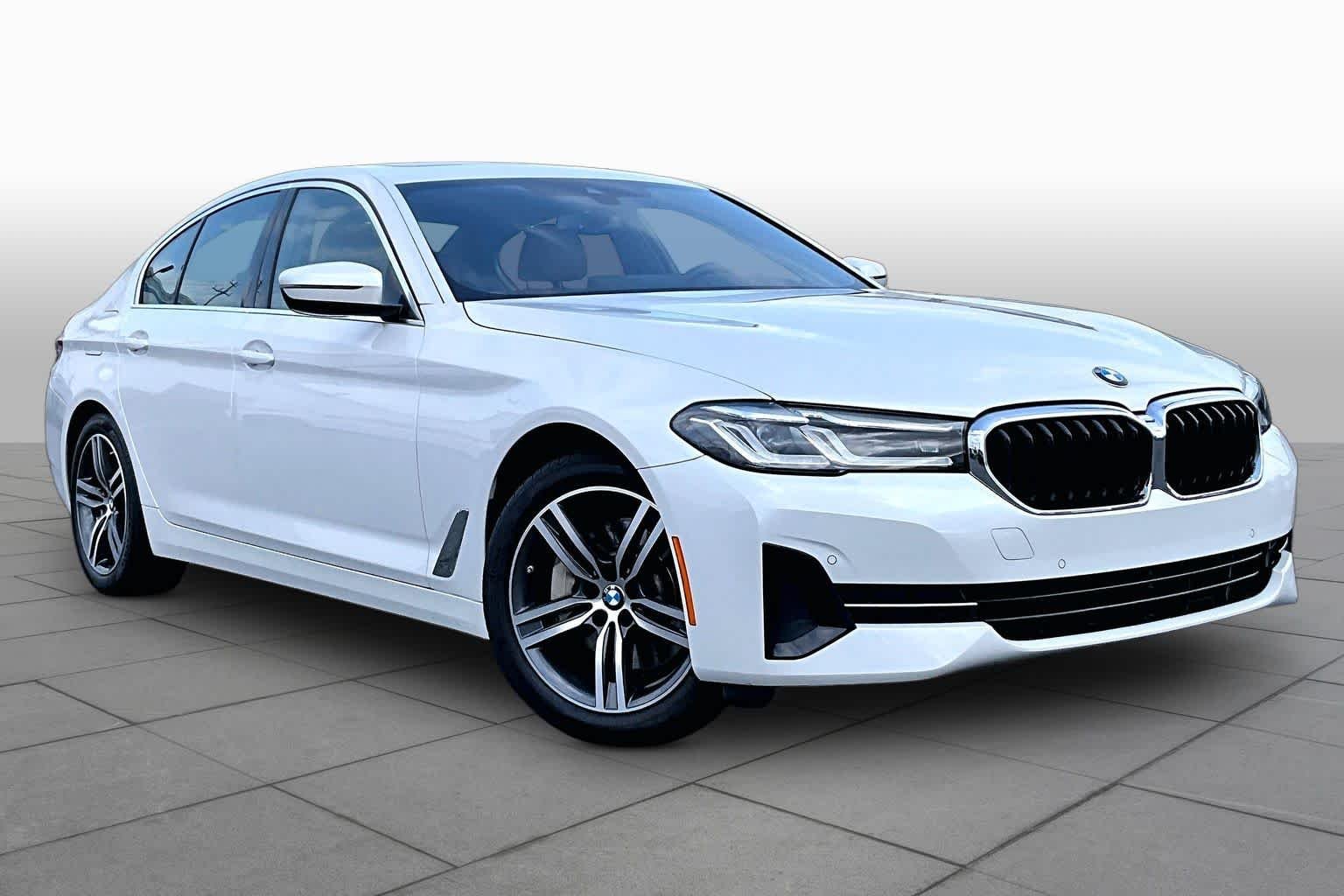 Used 2023 Mineral White Metallic BMW 530i xDrive image 3