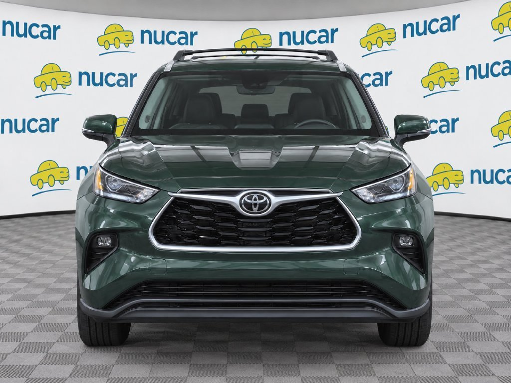 Used 2024  Toyota XLE image 5