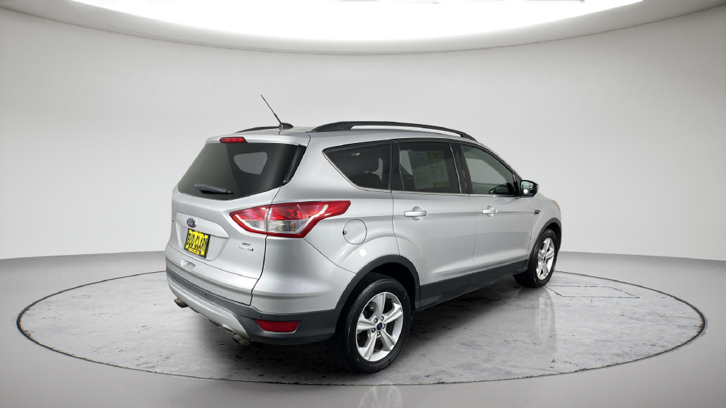 Used 2014 Ingot Silver Ford SE image 7