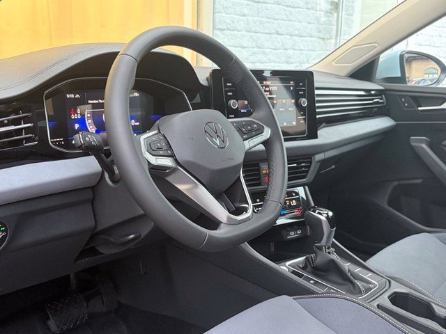 New 2027 Monument Gray Volkswagen 1.5T SE image 11