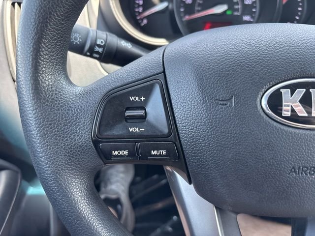 Used 2013 Silver Kia LX image 18