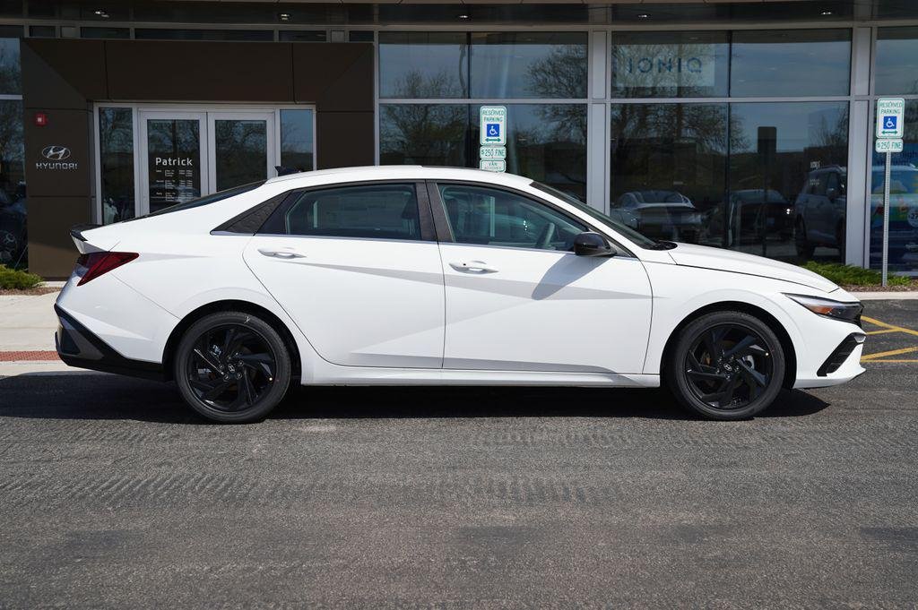 New 2026 Serenity White Pearl Hyundai SEL Sport Premium image 3