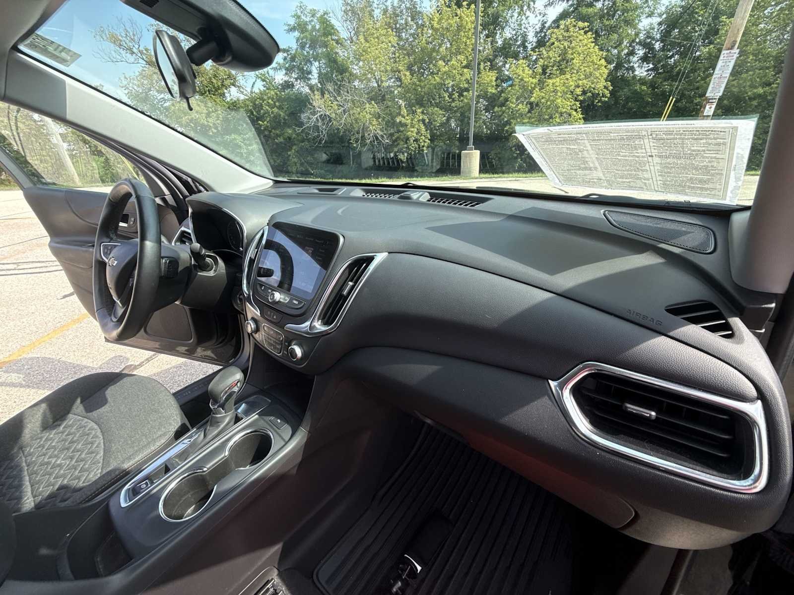 2024 Chevrolet Equinox LT - Photo 27