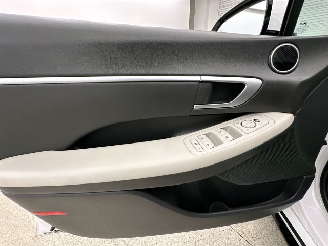 2025 Hyundai Sonata SEL - Photo 20