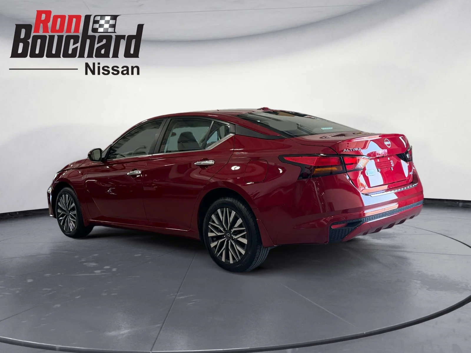 Certified Used 2023 Scarlet Ember Tintcoat Nissan 2.5 SV image 4