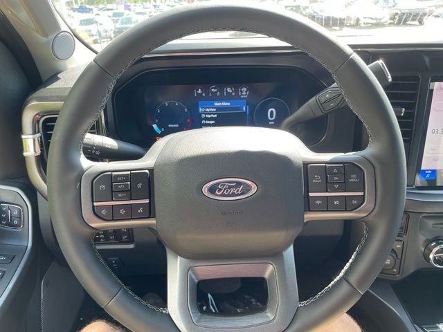 New 2026 Agate Black Metallic Ford F-250® Lariat® image 16
