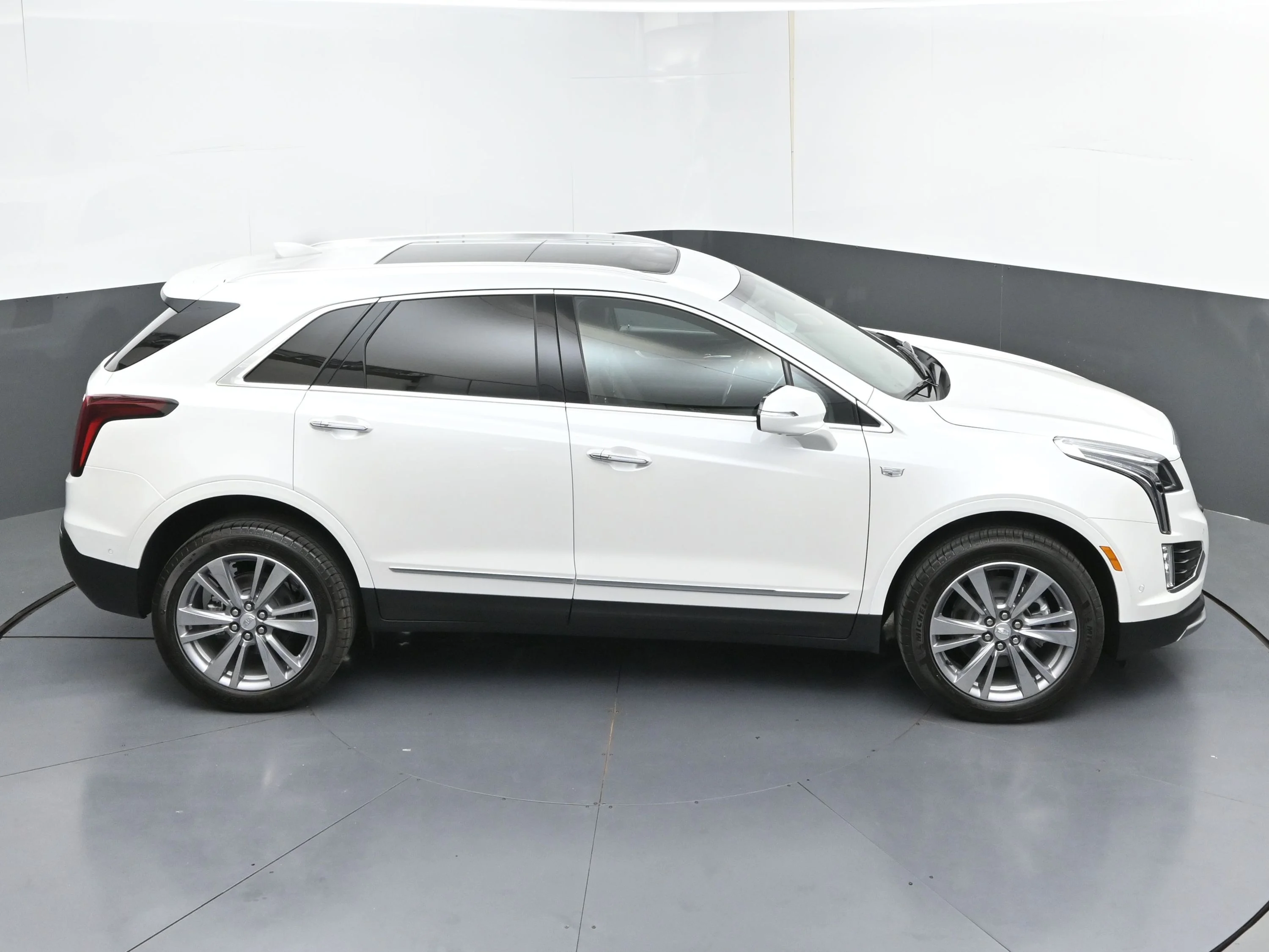2026 Cadillac XT5 Premium Luxury - Photo 18