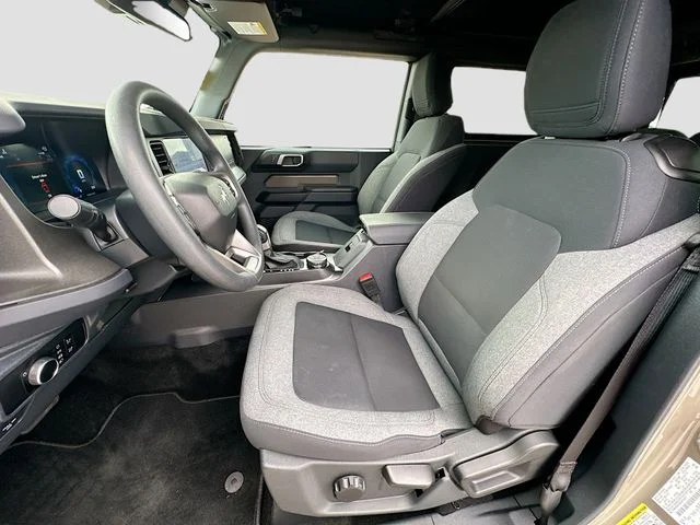 Used 2025 Gray Ford Base image 19