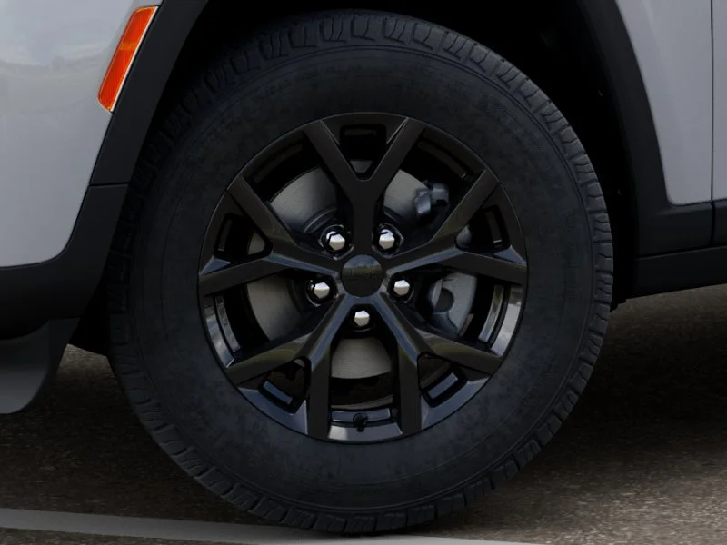 New 2026 Bright White Clearcoat Jeep Laredo Altitude image 34