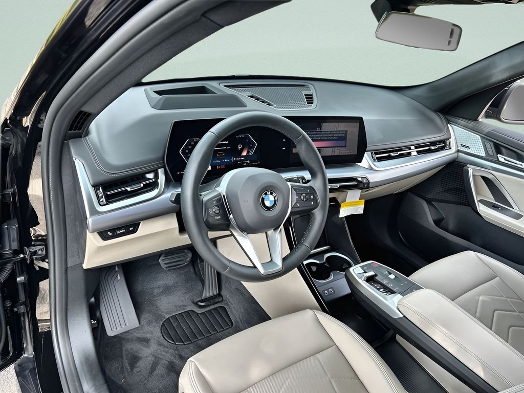 Used 2025 Black BMW xDrive28i image 12