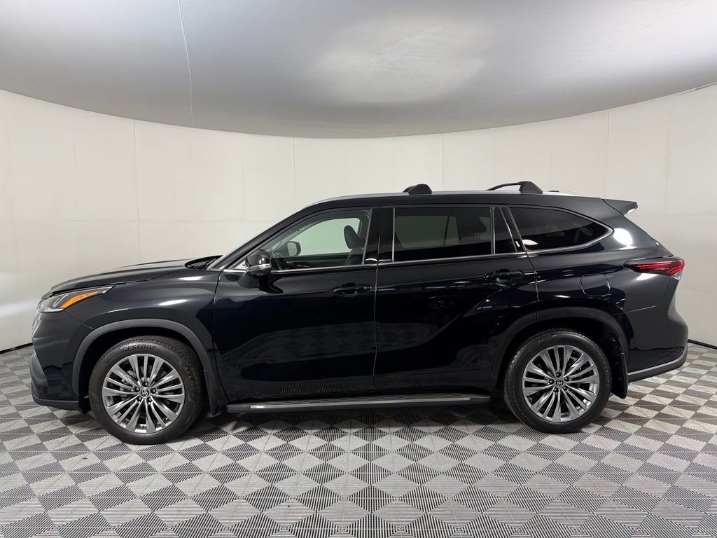 2024 Toyota Highlander Platinum - Photo 10