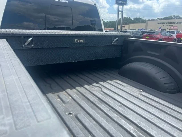 Used 2021 White Ford Lariat image 9