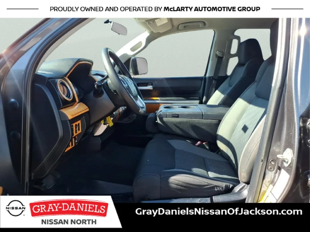 Used 2015 Gray Toyota SR5 image 22