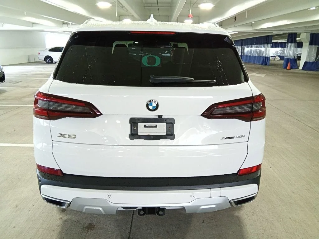 Used 2022 Alpine White BMW xDrive40i image 6