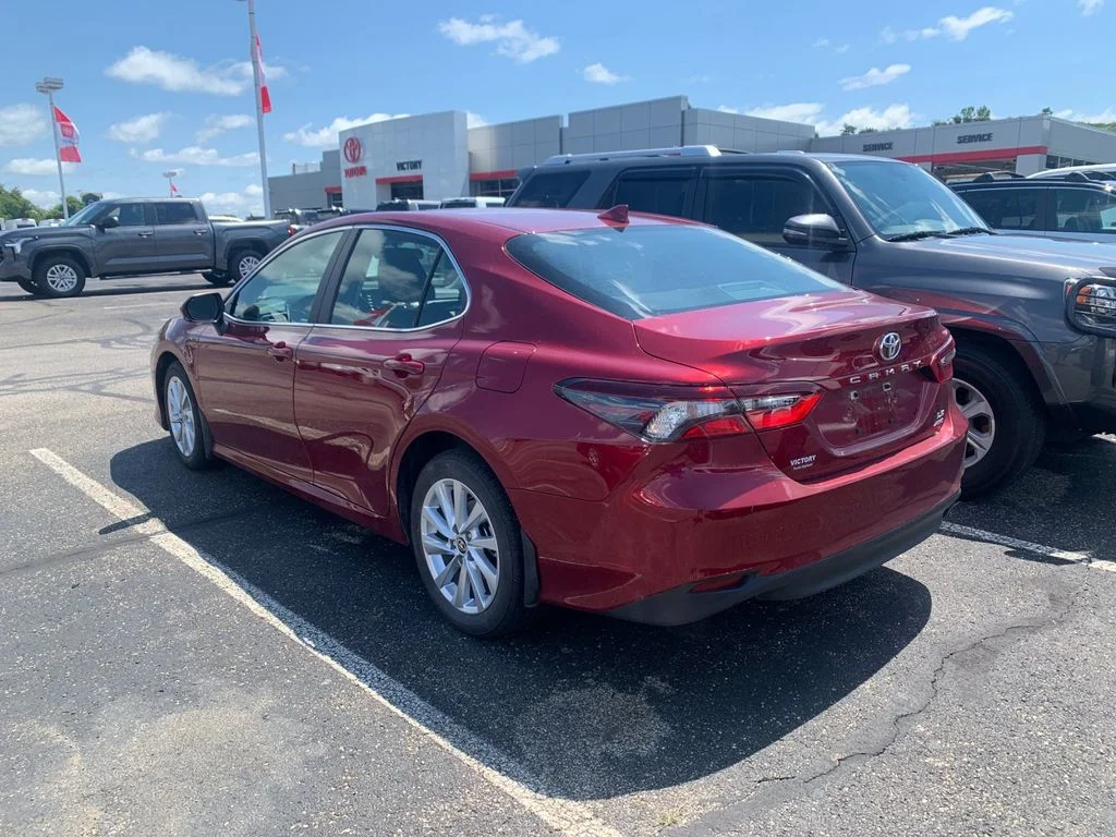 Used 2022 Red Toyota LE image 4