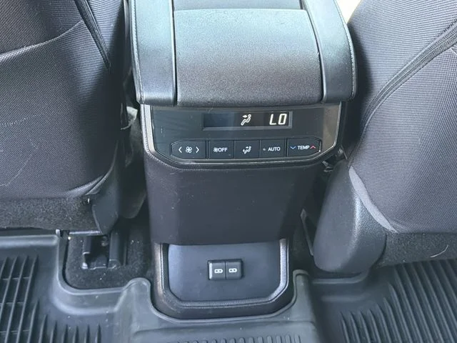 Used 2023  Toyota LE image 18