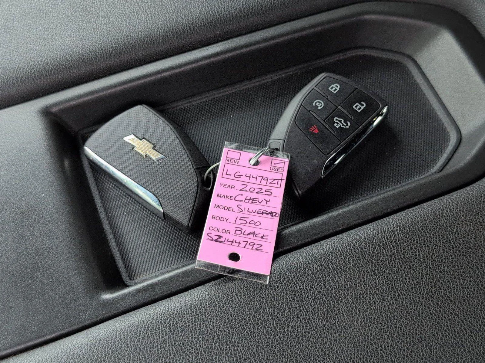 Used 2025 Black Chevrolet Custom image 35