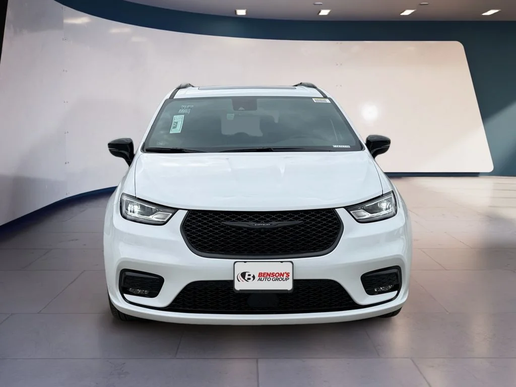 New 2026 White Chrysler Limited image 8