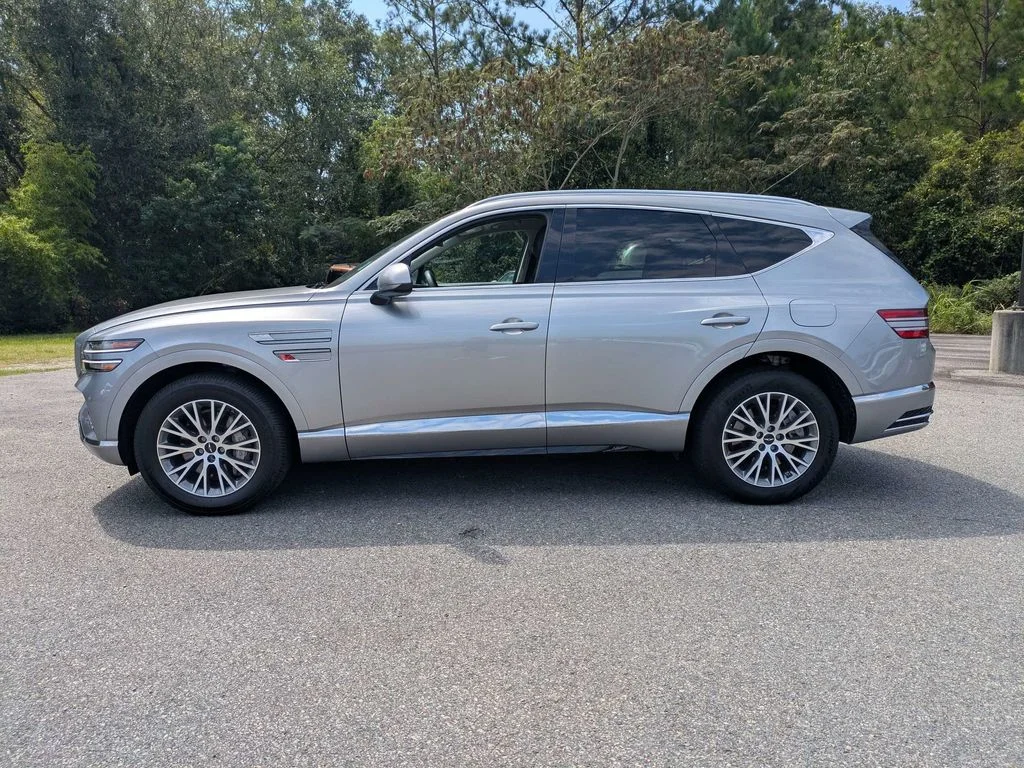 Used 2025 Silver Genesis 2.5T image 7